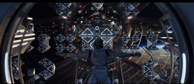 Illustration for article titled I spy Flash Pistols in Ender's Game Battle Room